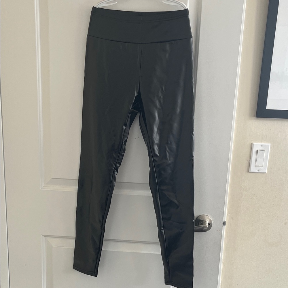 Black Faux Leather High-Waisted Leggings | Size Small